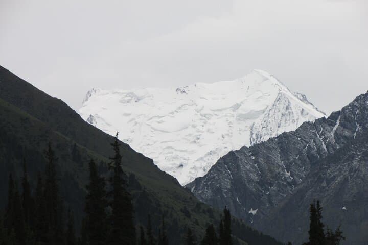 5-Day Sightseeing and Skiing Adventure Around Issyk-Kul, Kyrgyzstan photo 3