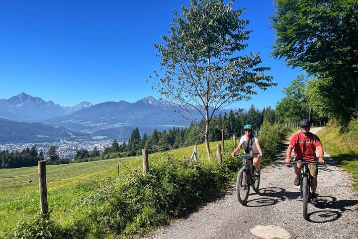 Innsbruck City-to-Mountain eBike Tour — Hungerburg, Burg Thaur & Hall in Tirol