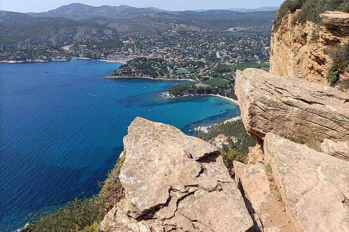 Marseille to Cassis Private Full-Day Coastal Tour — Calanques, Basilicas & Local Flavors photo 3