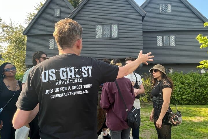 Secrets of Salem: Hidden Dark History Walking Tour photo 2