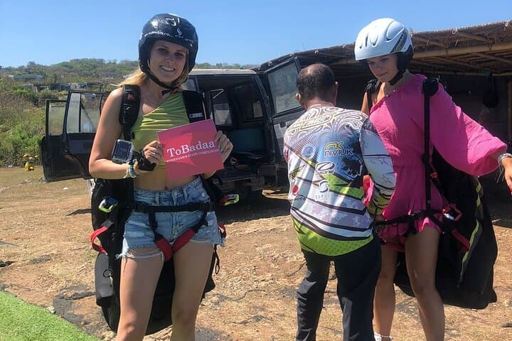 Bali Cliff Paragliding from Seminyak — Private Tandem Flights Over the Bukit