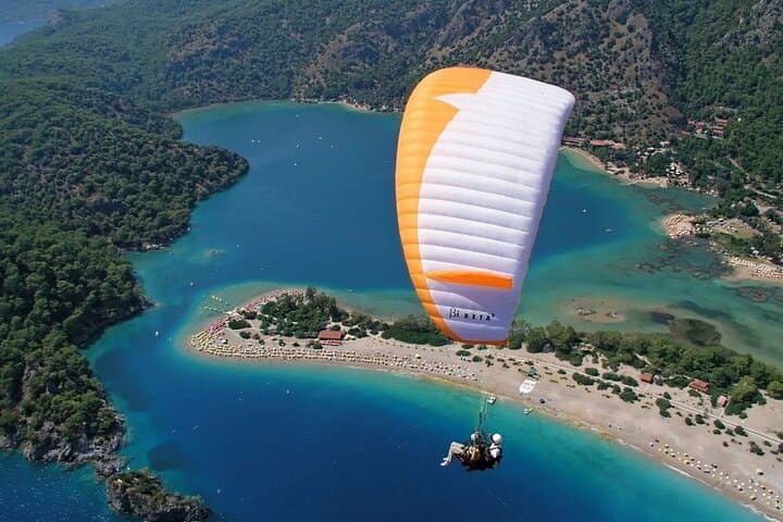 Bali Cliff Paragliding from Seminyak — Private Tandem Flights Over the Bukit photo 5