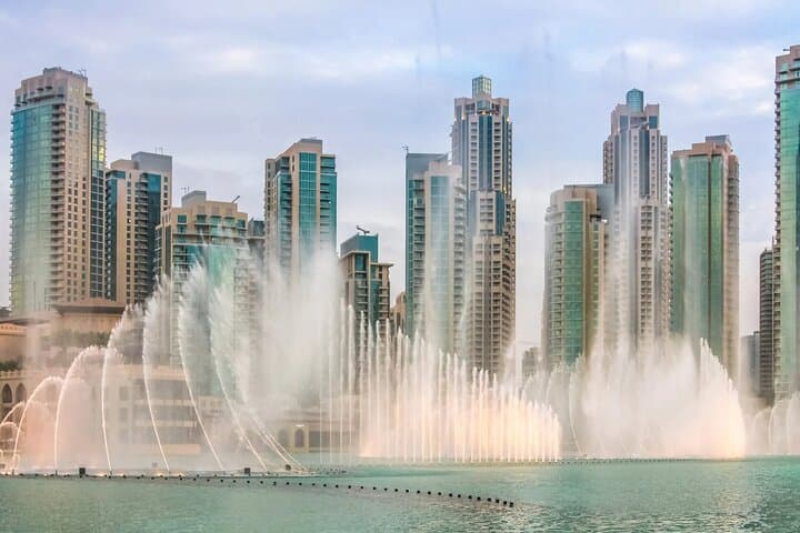 Up-Close Dubai Fountain Lake Ride: Abra Tickets & Viewing Tips photo 3
