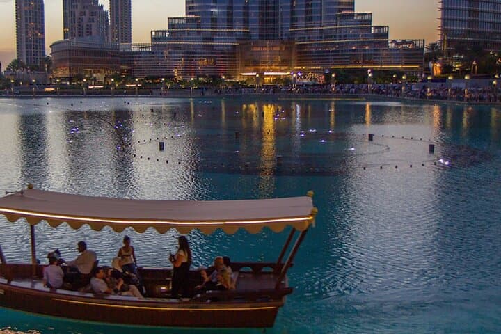 Up-Close Dubai Fountain Lake Ride: Abra Tickets & Viewing Tips photo 4