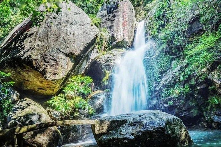 Luofu Mountain Day Trip from Guangzhou: Taoist Temples, Cable Car & Waterfalls photo 3