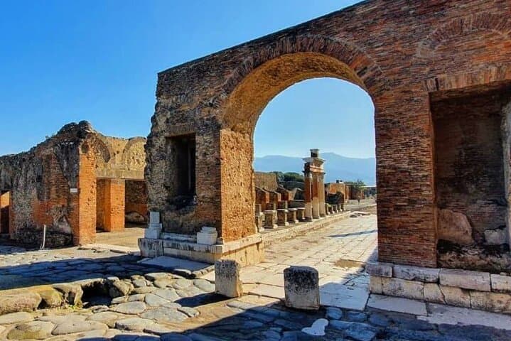 Pompeii, Sorrento & Positano: Small-Group Day Tour from Naples photo 2