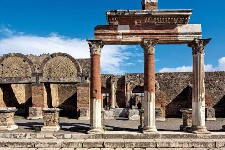 Pompeii, Herculaneum & Vesuvius: A Small-Group Day from Naples photo 3