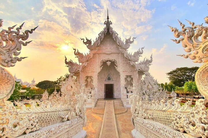 Chiangmai to Chiangrai: 4-Day Northern Thailand Highlights Tour