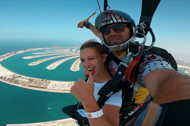 Dubai Skydiving Over Palm Jumeirah: Tandem 13,000-Foot Free-Fall photo 3