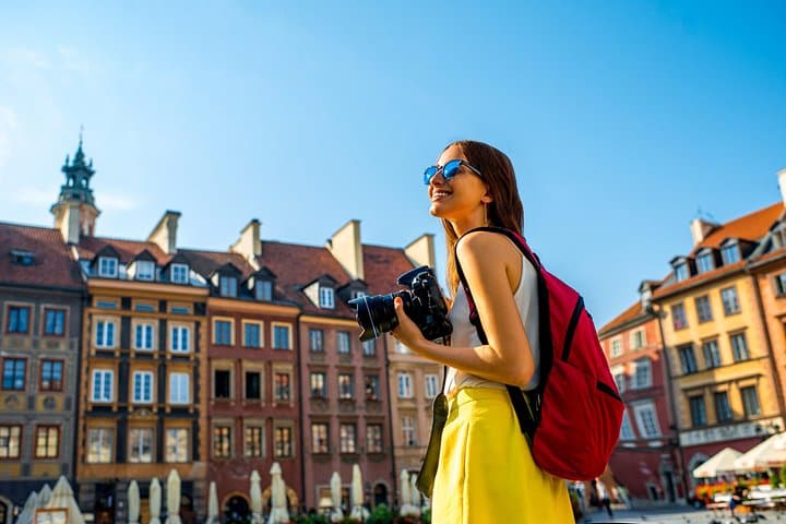 Family-Friendly Warsaw Old Town Walking Tour with Sweets & Science photo 6