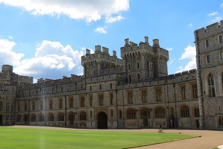 Stonehenge and Windsor Castle Day Tour from London with Entry Tickets photo 6