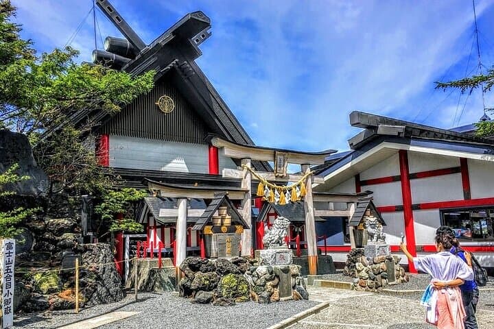 Mt. Fuji & Hakone in One Day: 8–9 Hour Bus Tour with Bullet Train Return photo 2