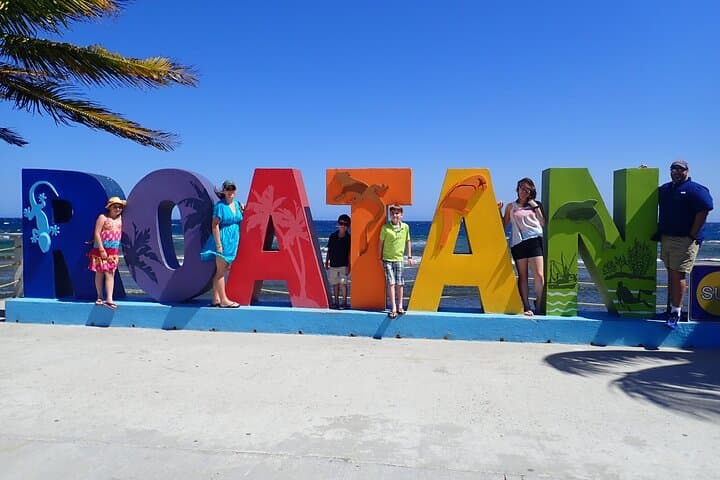Roatán Rum, Chocolate & West End Beach: Half-Day Tasting and Shore Excursion