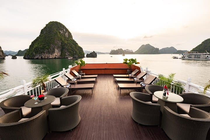 Halong Bay 2-Day Cruise from Hanoi — Dragon Eyes Explore Lan Ha & Tuan Chau photo 4