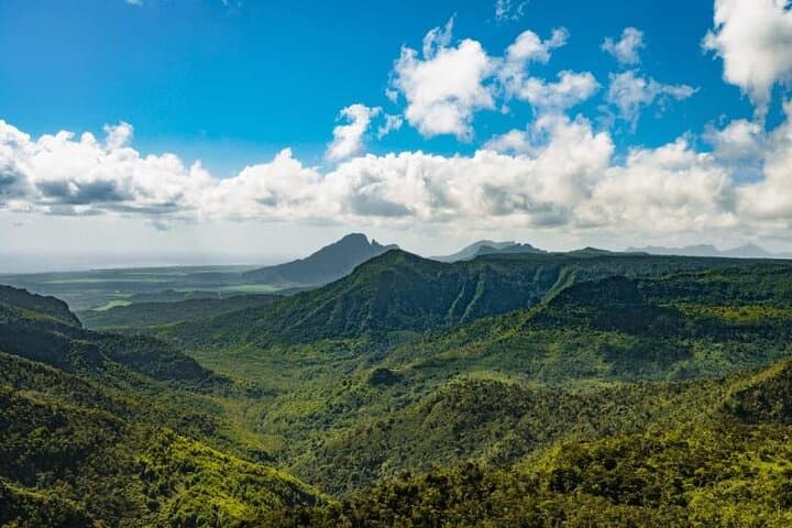 Southern Mauritius Private Day Tour: Chamarel, Black River Gorges & Grand Bassin photo 4