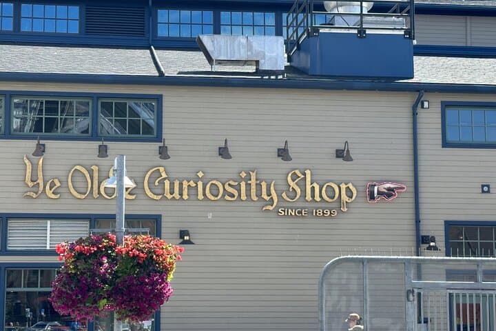 Downtown Seattle Self-Guided Walking Audio Tour: Pike Place, Pioneer Square & Waterfront photo 4