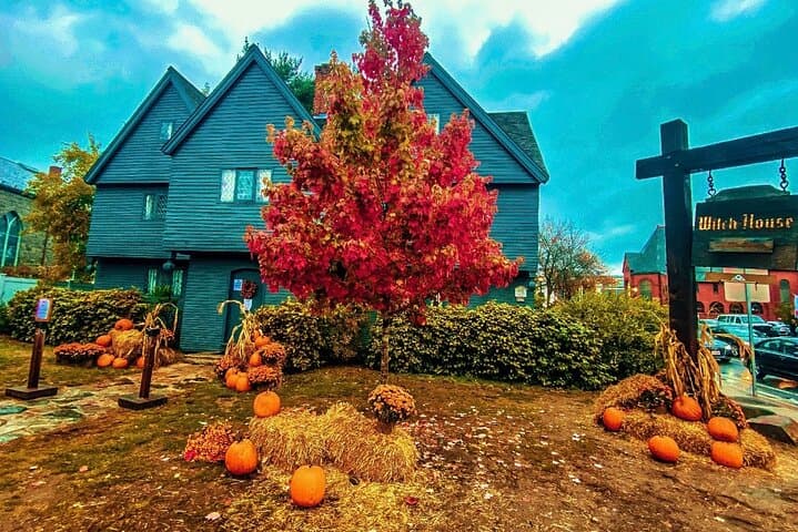 Friday the 13th Spirits and Superstitions Salem Walking Tour photo 4
