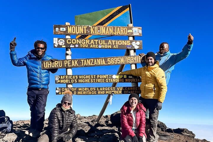 Lemosho Route Kilimanjaro: 7-Day Summit Guide to Uhuru Peak photo 3