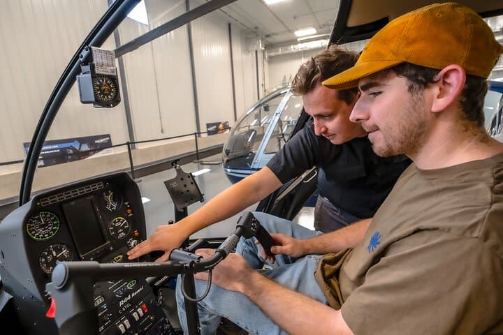 Helicopter Pilot for a Day in Gatineau‑Ottawa — Intro Flight in a Robinson R44 photo 5