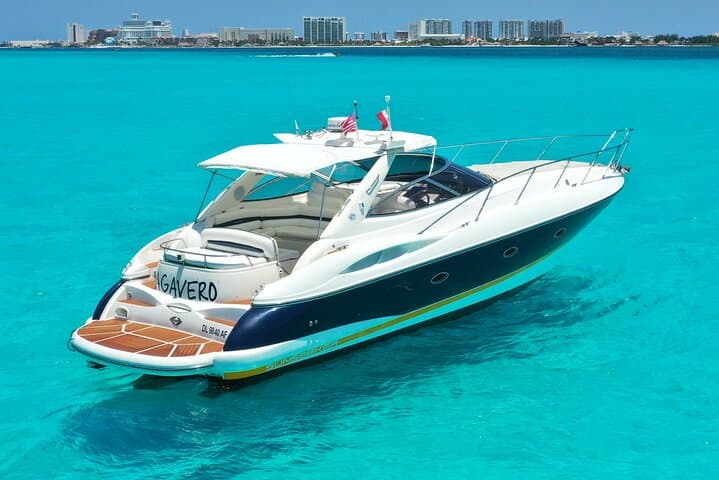 Private 46ft Yacht Rental in Cancún — Charter, Snorkel & Isla Mujeres photo 6