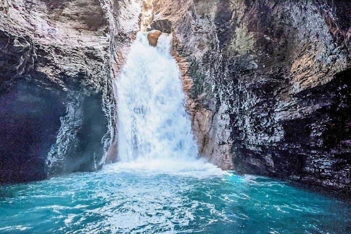 La Leona Waterfall Private Tour from Tamarindo with Lunch photo 4