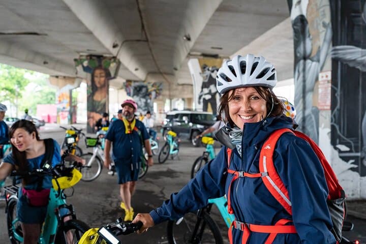 San Antonio E-Bike Tour: Murals, Pearl District & Riverwalk Street Art photo 2