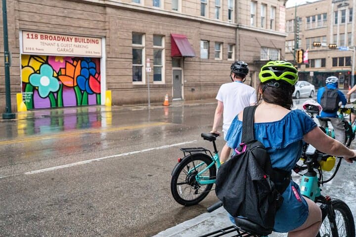 San Antonio E-Bike Tour: Murals, Pearl District & Riverwalk Street Art photo 6