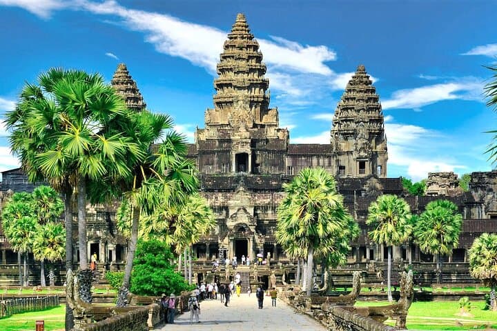 Cambodia 9-Day Active Adventure: Cycle Angkor, Trek Phnom Kulen & Boat Tonle Sap photo 3
