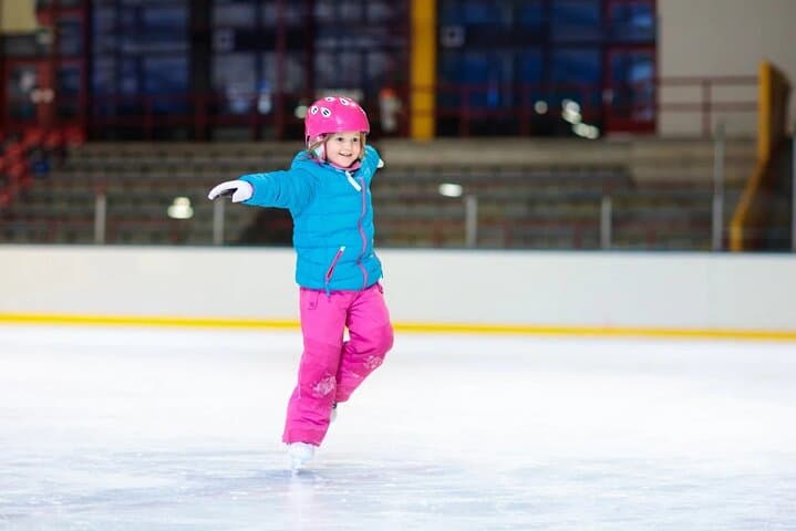 Glide Through Dubai: 3-Hour Ice Skating Experience at Dubai Mall
