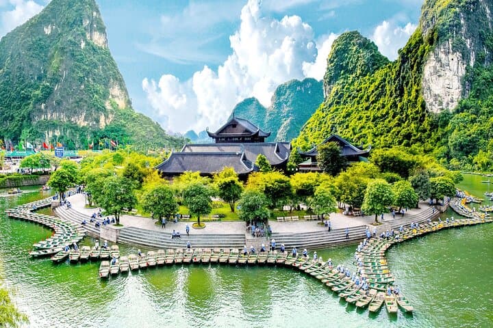 Trang An & Hoa Lu Day Trip: Boat Caves, Mua Peak & Local Farmer's Home photo 2