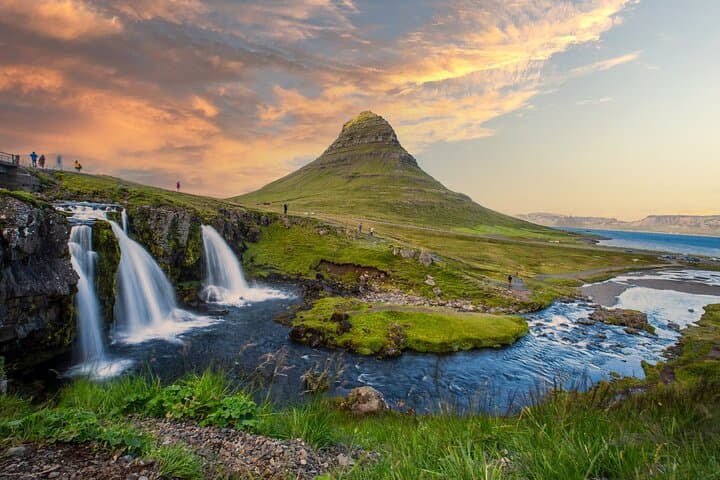 Snæfellsnes Peninsula Private Tour — Kirkjufell, Lóndrangar & Snæfellsjökull