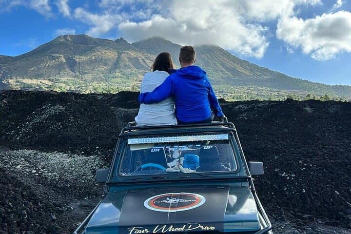 Mount Batur Sunrise Jeep Combo: Sunrise Hike, Black Lava & Hot Spring Soak photo 6