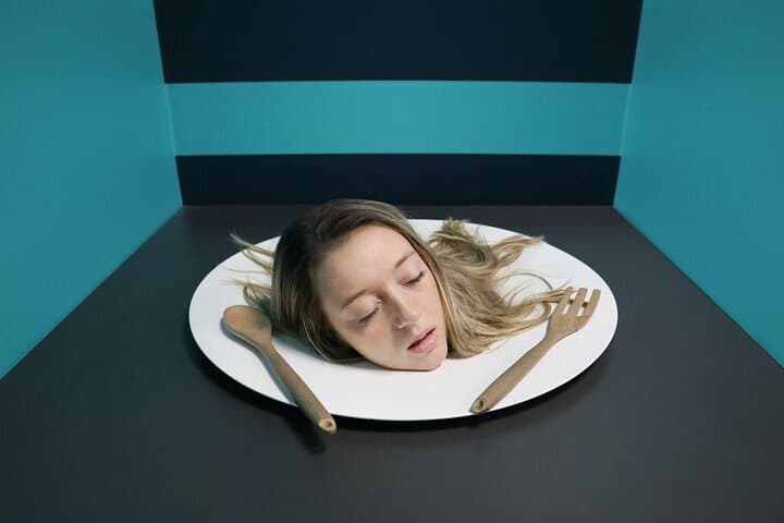 Inside Dubai's Museum of Illusions: Interactive Optical Illusions & Tickets photo 3