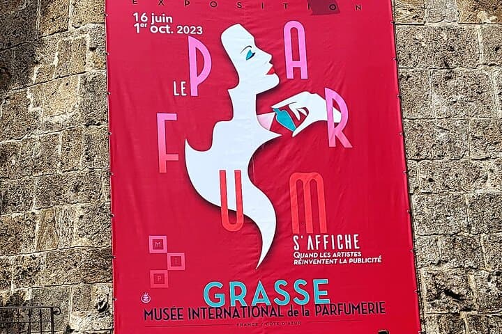 Private Hinterland Discovery Tour of the Côte d'Azur — Grasse, Gourdon & St-Paul de Vence photo 6