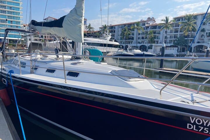 Private Sunset Sail in Puerto Vallarta Bay — 4-Hour Charter photo 4