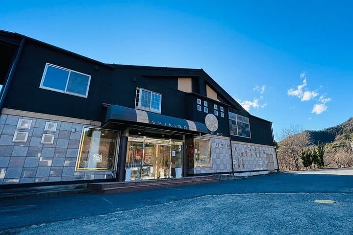 Mount Fuji Day Tour from Tokyo: Lake Kawaguchi, Matcha Workshop & Gotemba Outlets photo 5