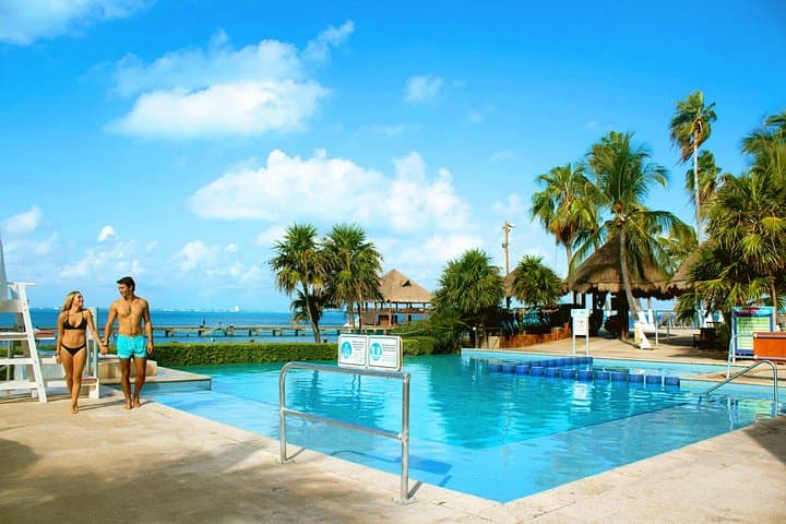 Catamaran to Isla Mujeres: Snorkel, Beach Club & Open Bar Day Trip from Cancun photo 4