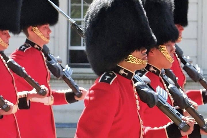 Changing of the Guard Self-Guided Audio Tour in London — St. James's Park Walk photo 1