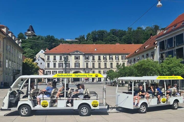 Electric Graz City Bus Tour — 40–45 Minute Audio-Guided Sightseeing photo 3