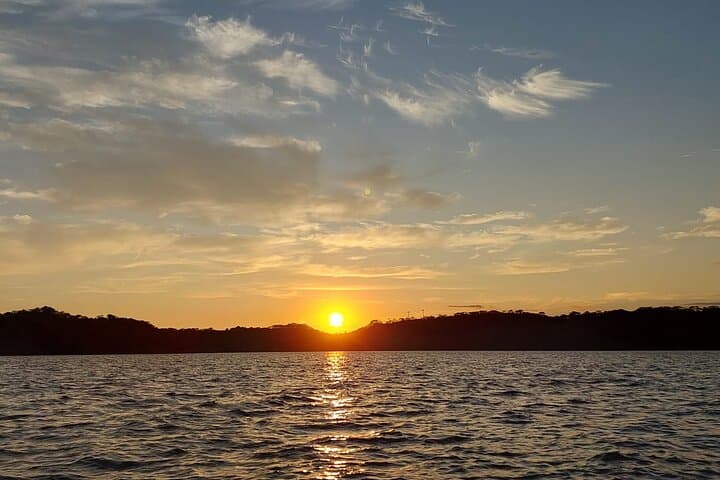 Private 4-Hour Sunset Boat Tour from Playa del Coco — Snorkel Monkey Rock & Sunset Dining photo 3