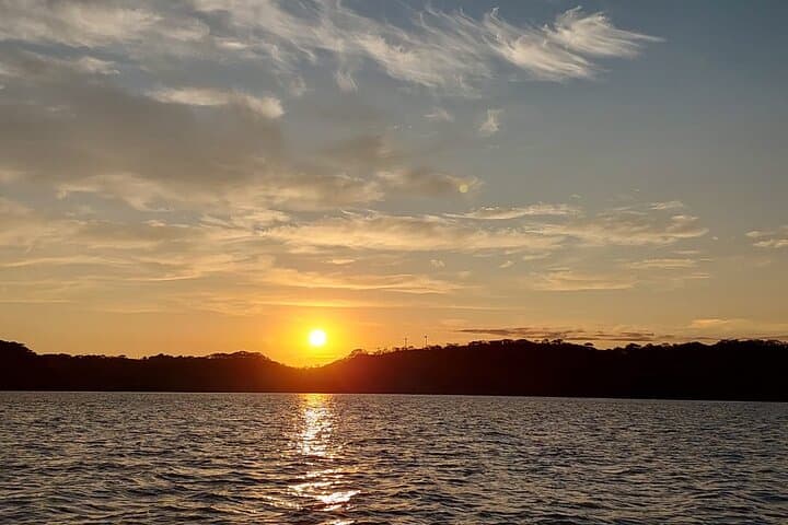 Private 4-Hour Sunset Boat Tour from Playa del Coco — Snorkel Monkey Rock & Sunset Dining photo 4
