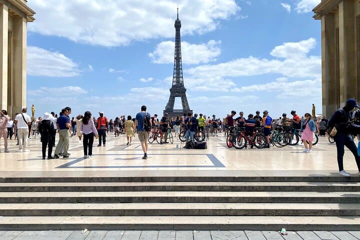 Eiffel Tower Summit Private Tour with Prebooked Elevator Tickets photo 5
