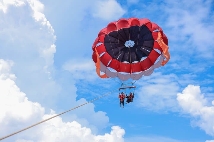 Hurghada Speedboat to Dolphin House: Snorkel, Parasail & Coastal Thrills photo 2
