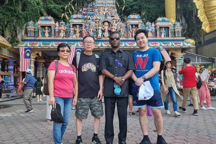 Luxury Kuala Lumpur Private Sightseeing with Personal Bodyguard