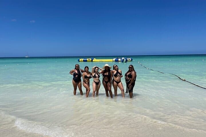 Embark on a Vibrant Jamaican Adventure: Seven Miles Beach & Rick’s Cafe photo 4