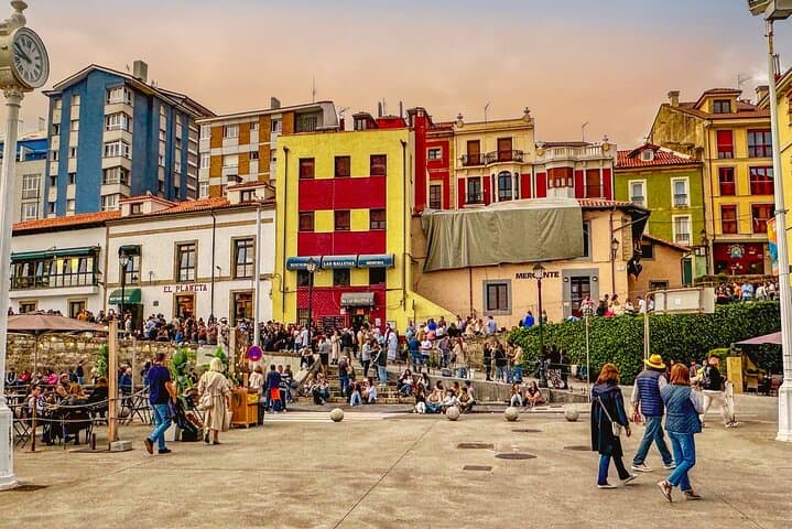 Gijón Scavenger Hunt: Self-Guided Walking Tour & City Sights photo 5