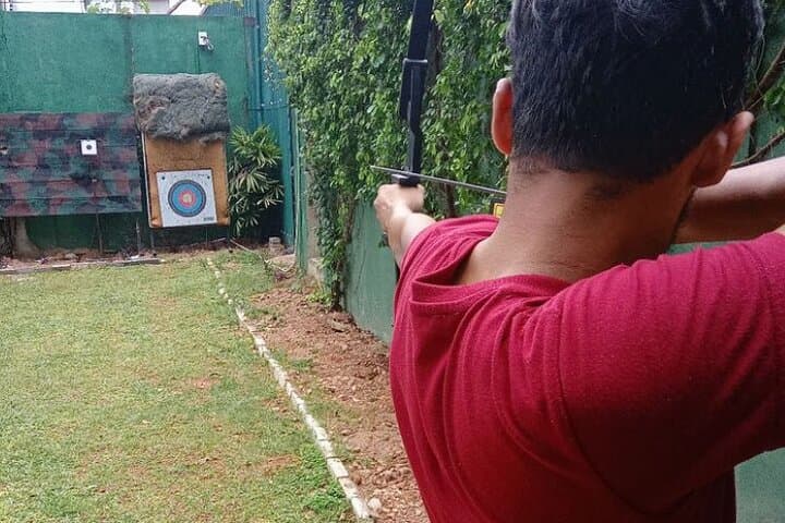 Aim True: Private Archery Experience in Colombo photo 6