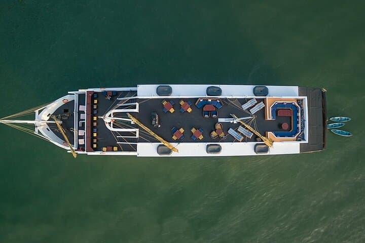 Paradise Elegance: 2-Day Luxury Cruise Through Halong & Lan Ha Bays photo 3