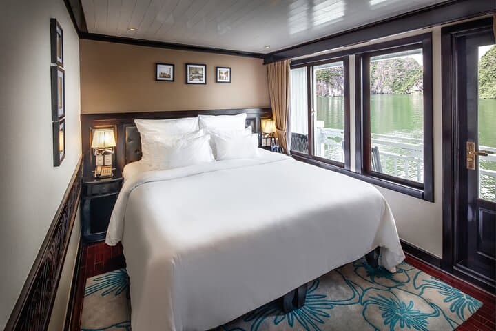 Luxury 3-Day Halong Bay Cruise from Hanoi — Vina 5-Star Experience photo 3