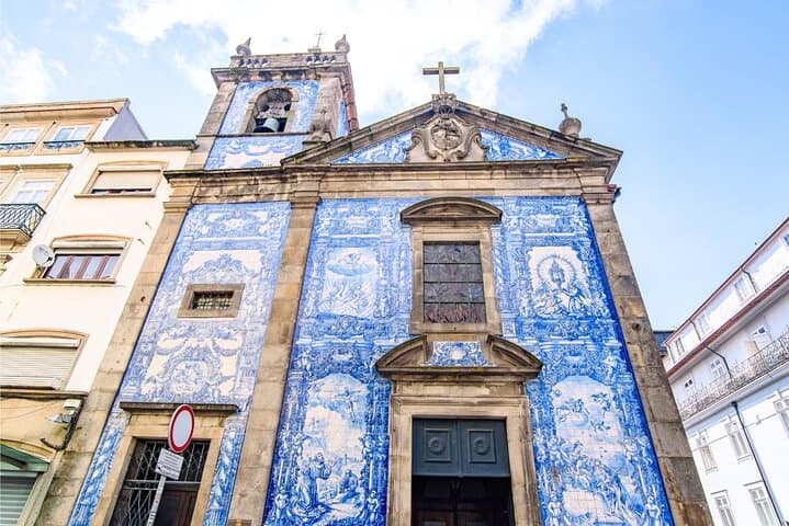 Porto (Gaia) Scavenger Hunt: Self-Guided Sights, Puzzles & Riverside Walk photo 5
